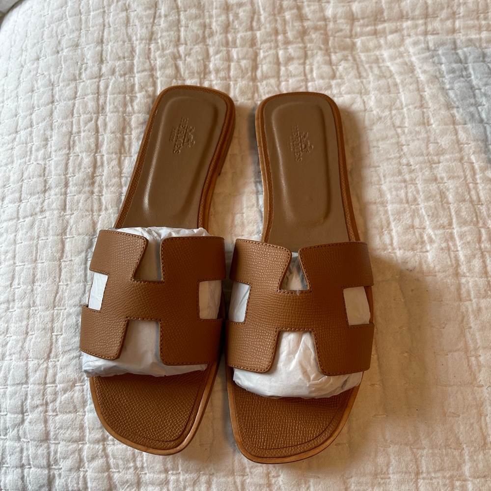 BRAND NEW Hermes sandals.